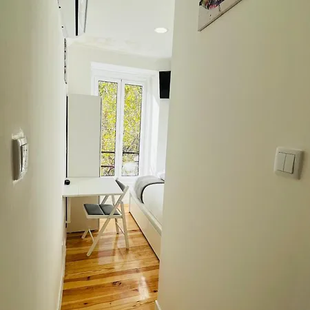 Quarto em Acomodações Particulares Luciano Cordeiro Lisboa